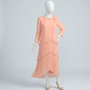 Ursula of Switzerland Vtg 80s Peach Tiered Chiffon MOB Gown 6 Modest Anniversary
